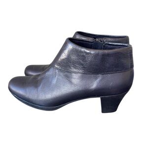 Munro Grace Black Leather Fold Over Ankle Boots Block Heel Size 10